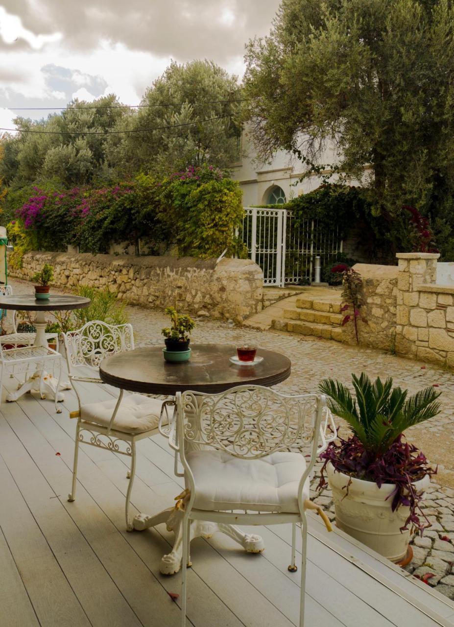 Peri Art Hotel Алакати Екстериор снимка