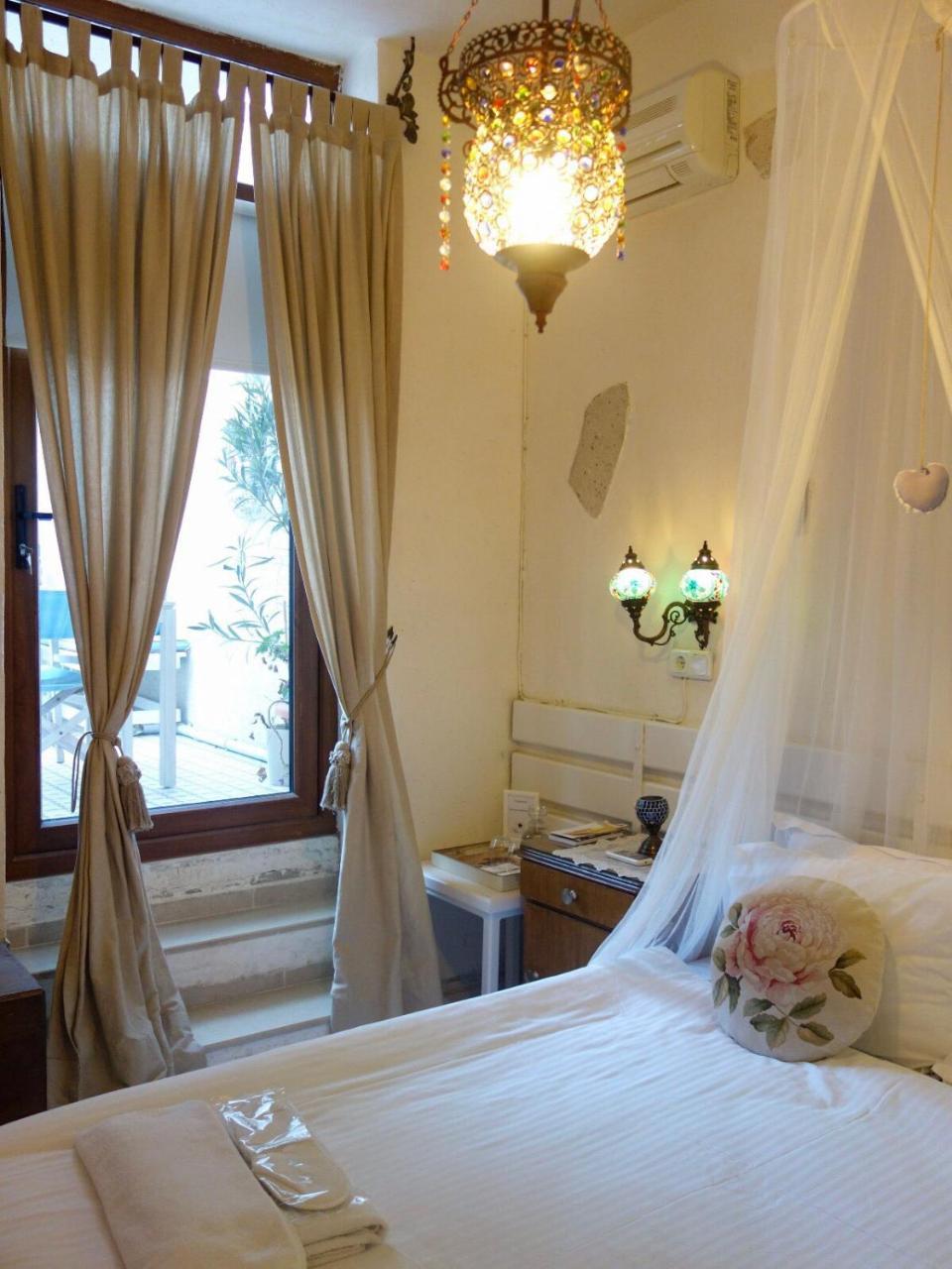 Peri Art Hotel Алакати Екстериор снимка